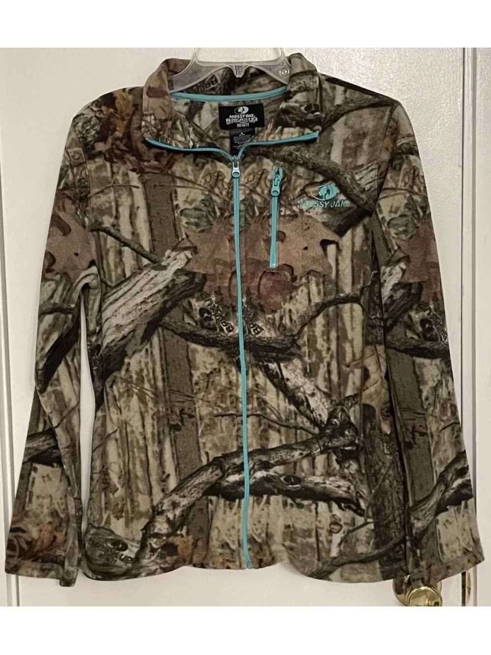Mossy Oak Women's Camo Fleece Jacket with Aqua Trim EUC